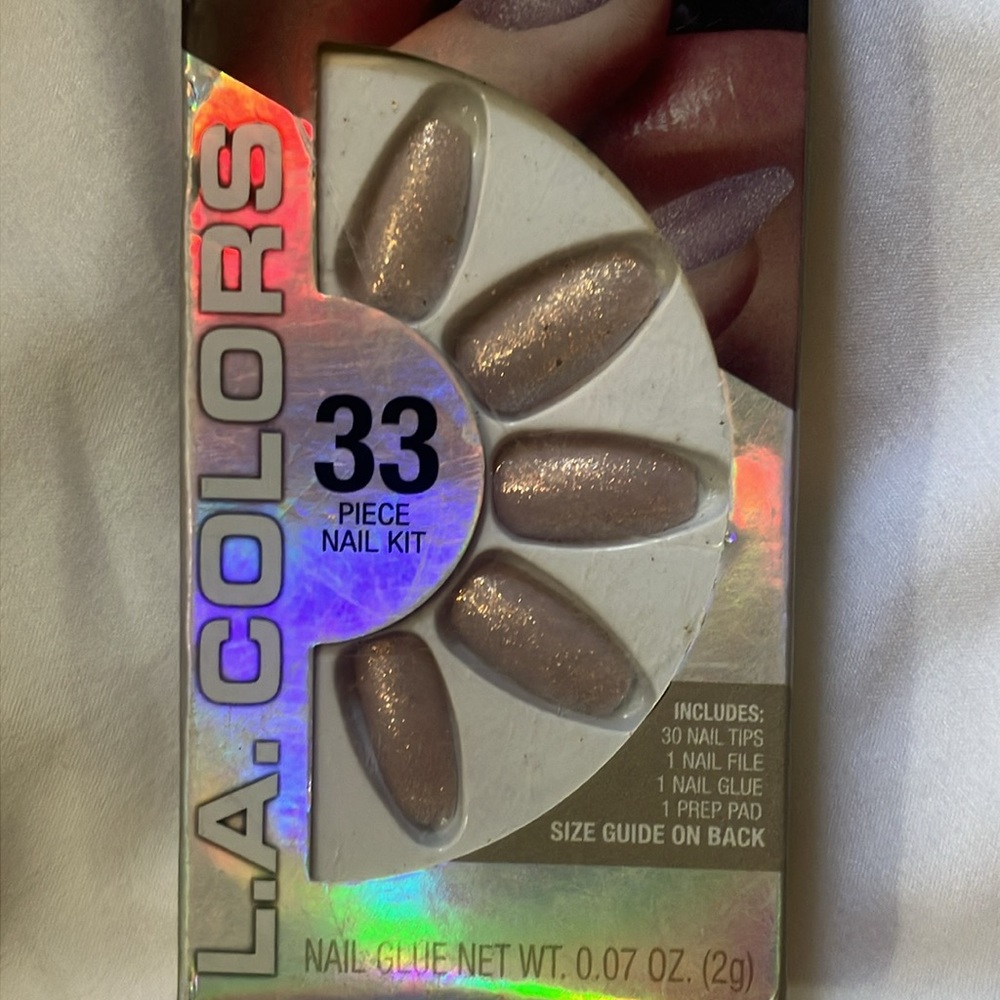 L.A. Colors PIXIE Holographic Artificial Nails